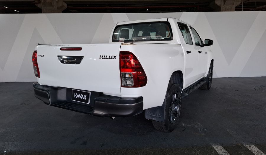 Toyota Hilux 2.7 SR DOBLE CABINA Pickup 2023