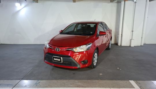 Toyota • Yaris