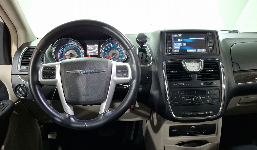 Chrysler Town & Country 3.6 TOURING PIEL Minivan 2015