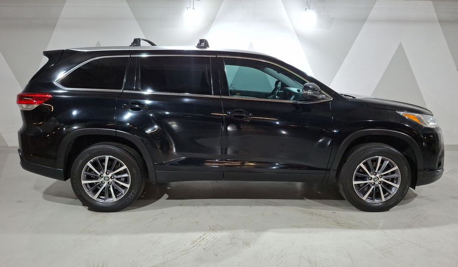 Toyota Highlander 3.5 XLE AUTO Suv 2019