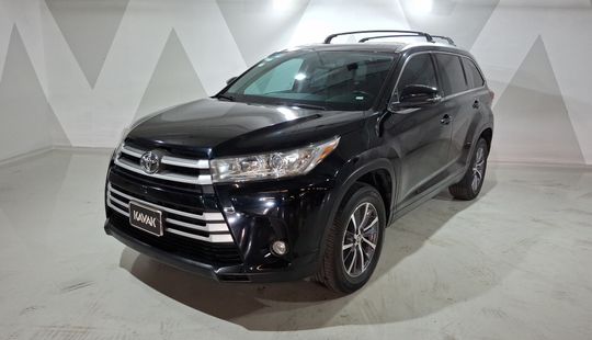 Toyota • Highlander