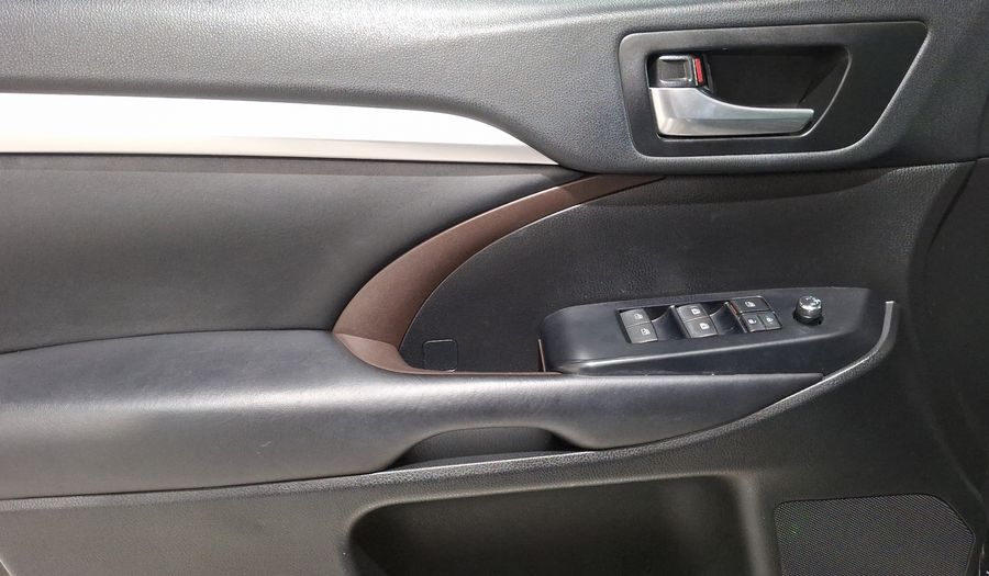Toyota Highlander 3.5 XLE AUTO Suv 2019