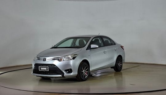 Toyota • Yaris