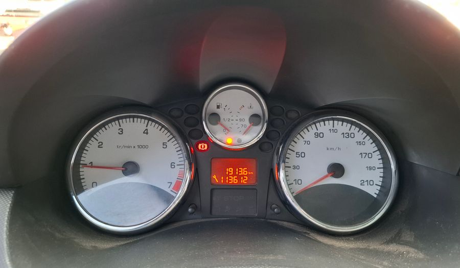Peugeot 207 1.6 FELINE COMPACT Hatchback 2013