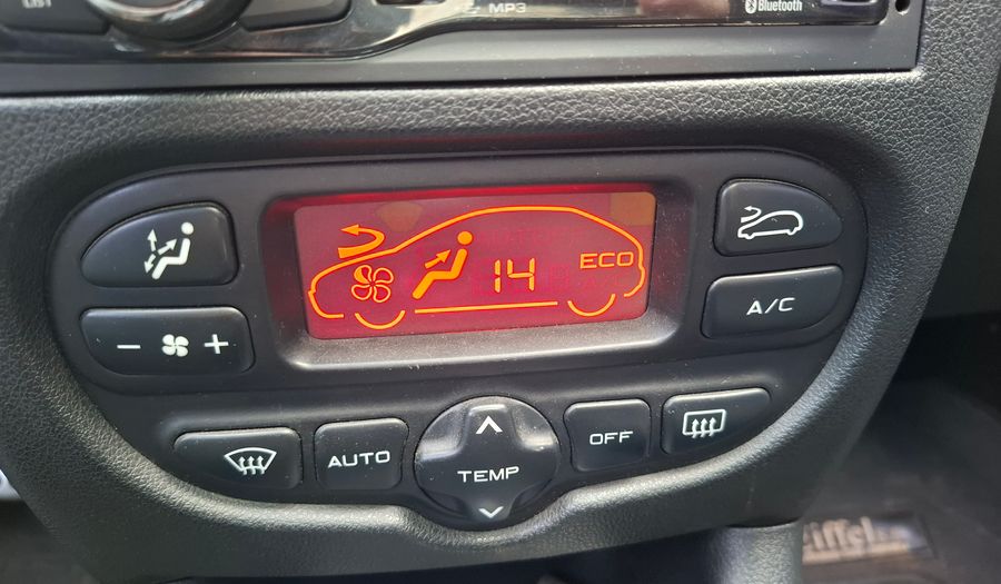 Peugeot 207 1.6 FELINE COMPACT Hatchback 2013