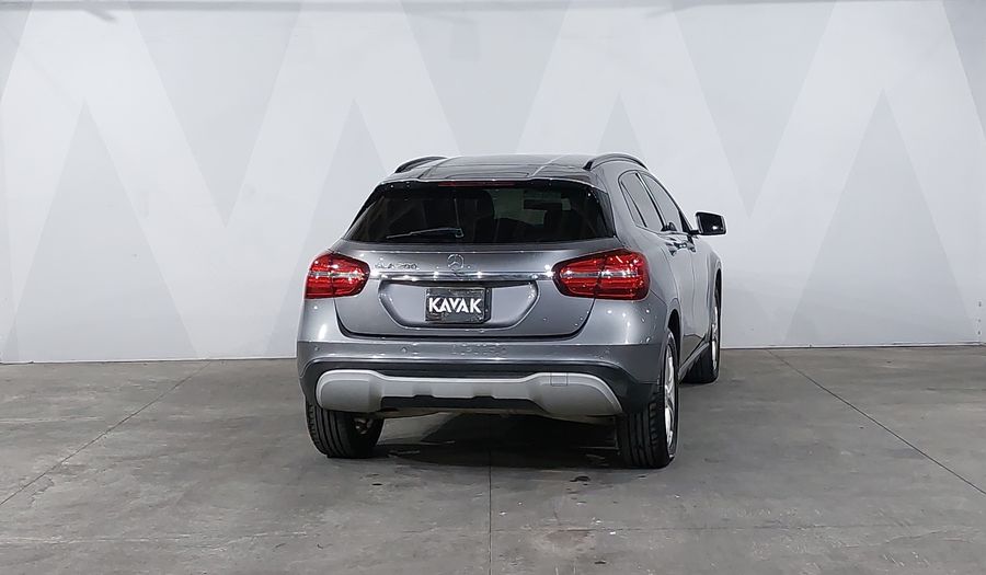 Mercedes Benz Clase Gla 1.6 GLA 200 DCT Suv 2019
