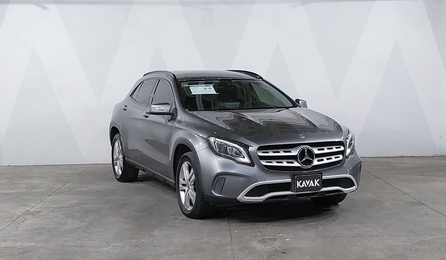 Mercedes Benz Clase Gla 1.6 GLA 200 DCT Suv 2019