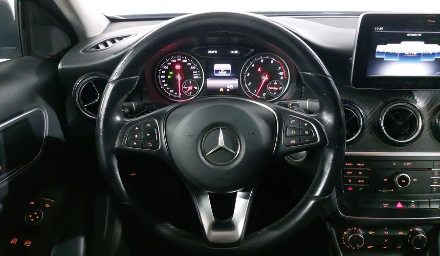 Mercedes Benz Clase Gla 1.6 GLA 200 DCT Suv 2019