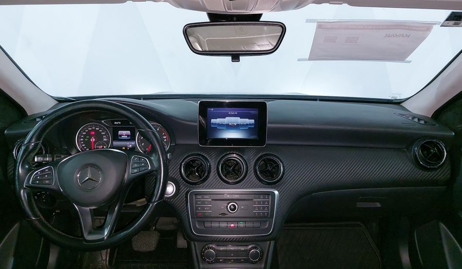 Mercedes Benz Clase Gla 1.6 GLA 200 DCT Suv 2019
