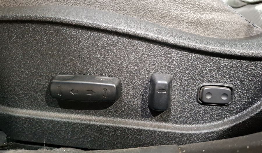 Hyundai Elantra 1.8 LIMITED TECH AT Sedan 2015