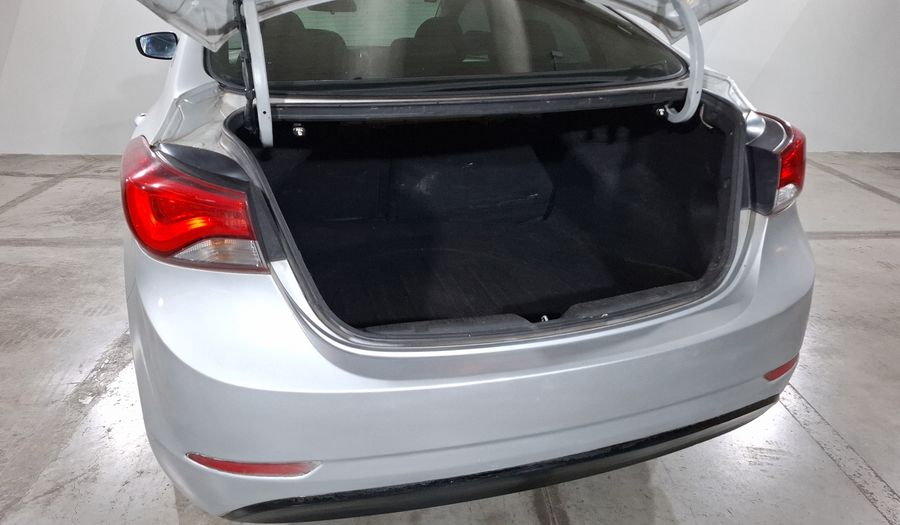 Hyundai Elantra 1.8 LIMITED TECH AT Sedan 2015