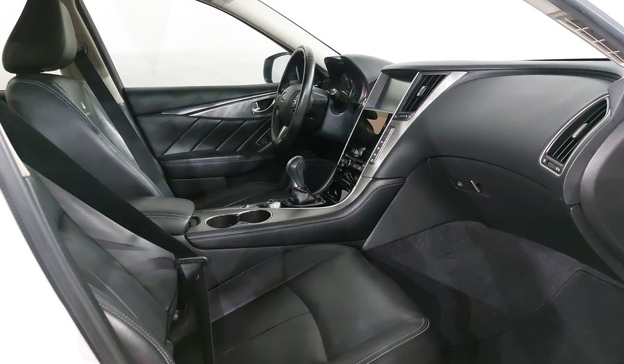 Infiniti Q50 3.7 SEDUCTION AT Sedan 2017