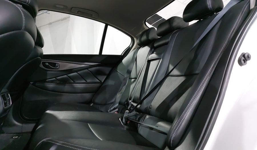 Infiniti Q50 3.7 SEDUCTION AT Sedan 2017