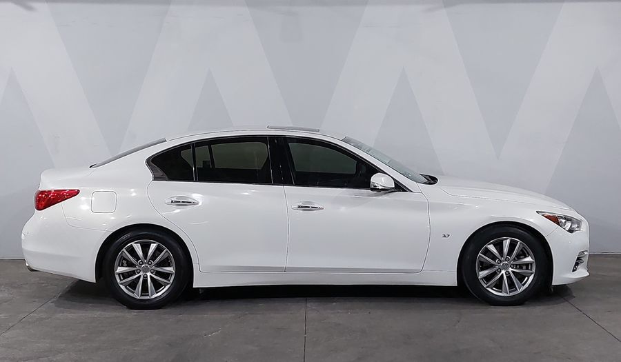 Infiniti Q50 3.7 SEDUCTION AT Sedan 2017