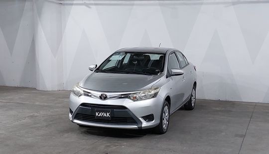Toyota • Yaris