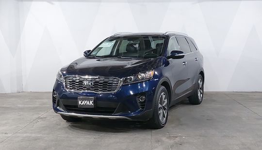 Kia • Sorento