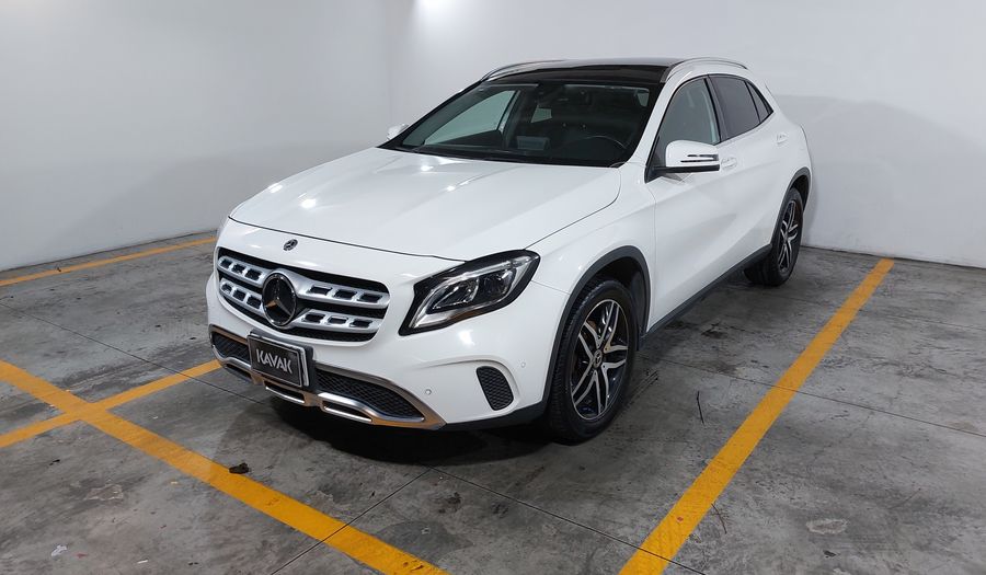Mercedes Benz Clase Gla 1.6 GLA 200 SPORT DCT Suv 2019