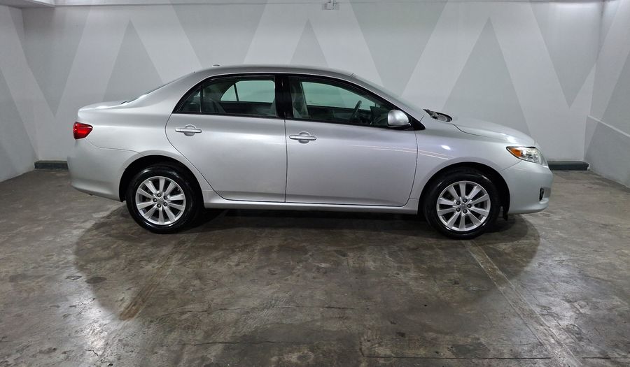 Toyota Corolla 1.8 XLE AT Sedan 2010