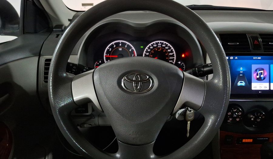 Toyota Corolla 1.8 XLE AT Sedan 2010