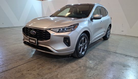 Ford • Escape
