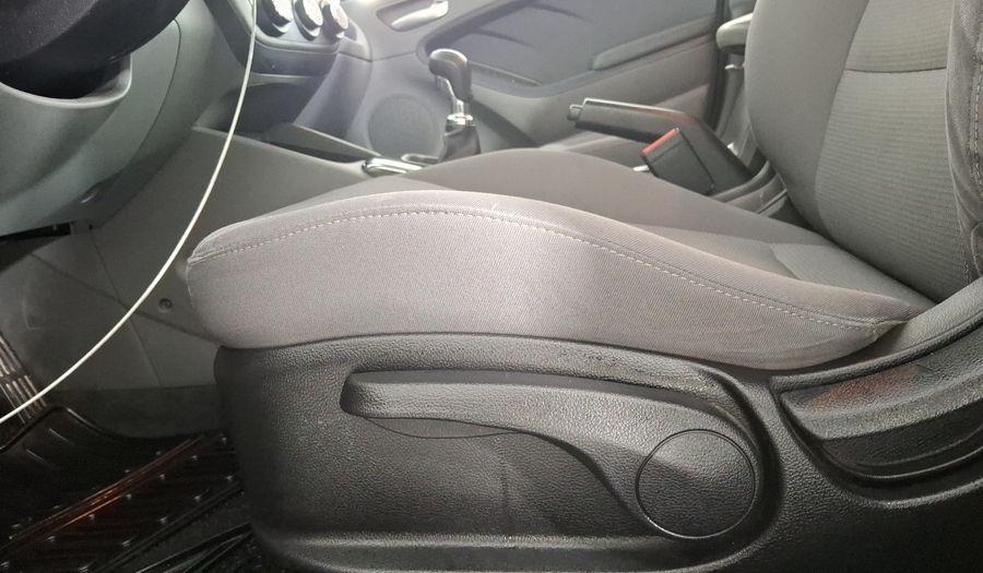 Kia Forte 2.0 L MT Sedan 2017