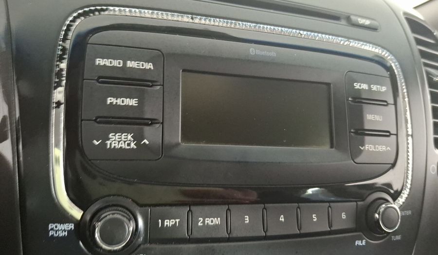 Kia Forte 2.0 L MT Sedan 2017
