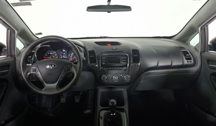 Kia Forte 2.0 L MT Sedan 2017