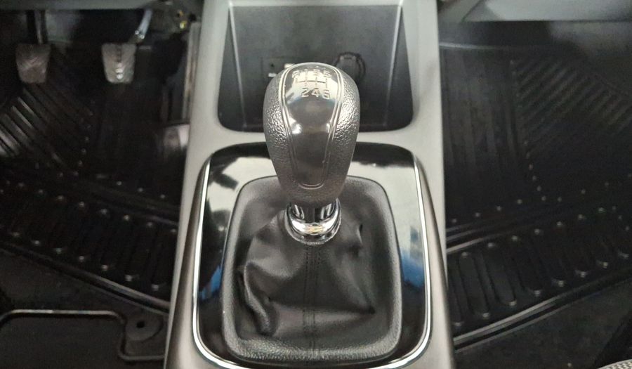 Kia Forte 2.0 L MT Sedan 2017