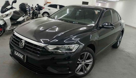 Volkswagen • Jetta