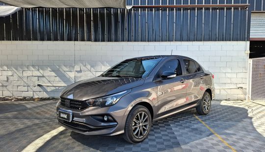 Fiat • Cronos