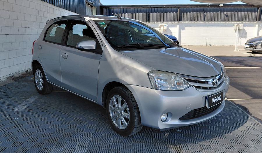 Toyota Etios 1.5 XLS Hatchback 2017