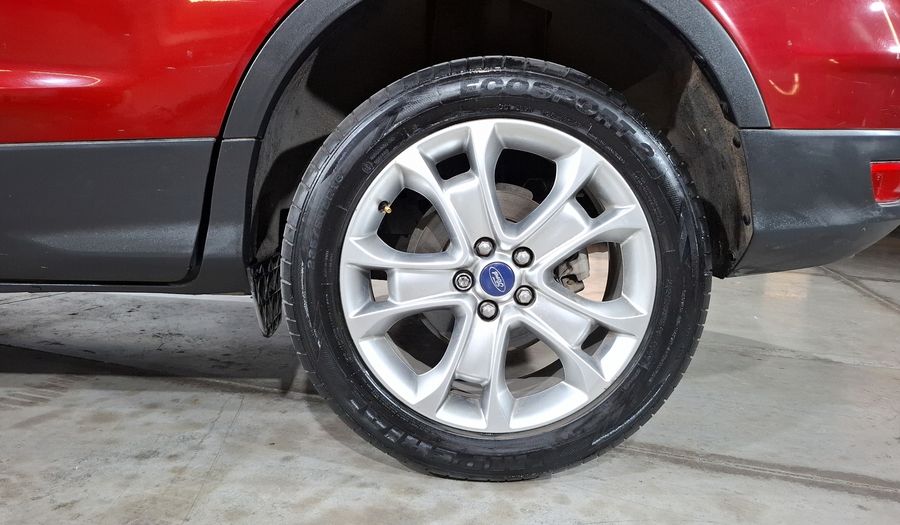 Ford Escape 2.5 TITANIUM I4 AT Suv 2015