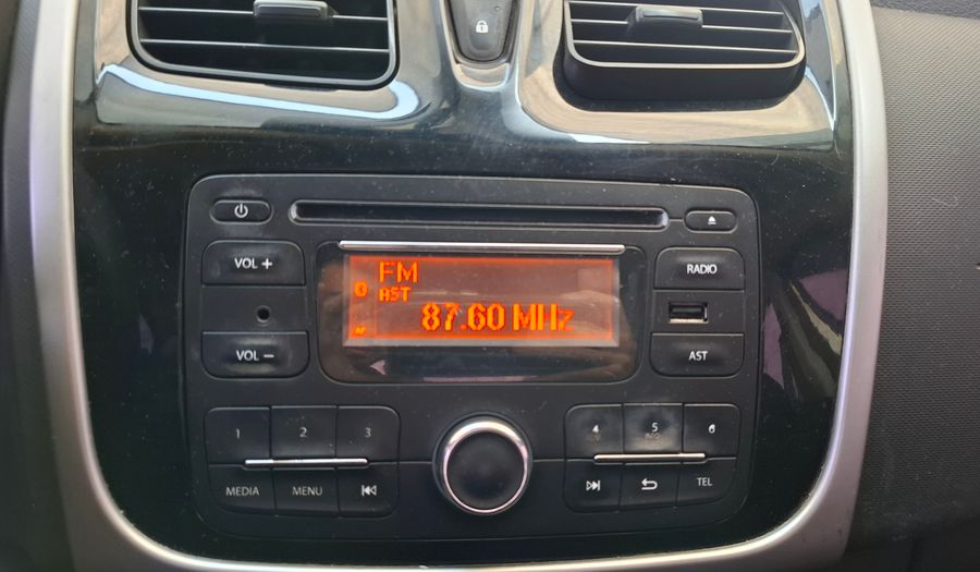 Renault Logan 1.6 AUTHENTIQUE PLUS Sedan 2014