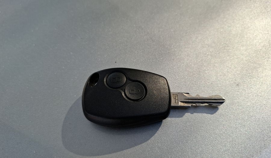 Renault Logan 1.6 AUTHENTIQUE PLUS Sedan 2014