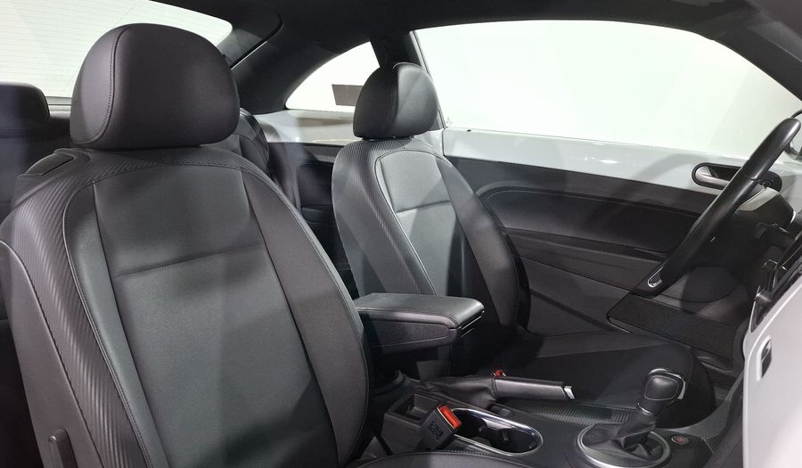 Volkswagen Beetle 2.5 SPORTLINE TIPTRONIC Hatchback 2016