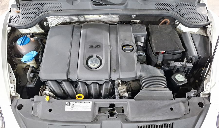 Volkswagen Beetle 2.5 SPORTLINE TIPTRONIC Hatchback 2016