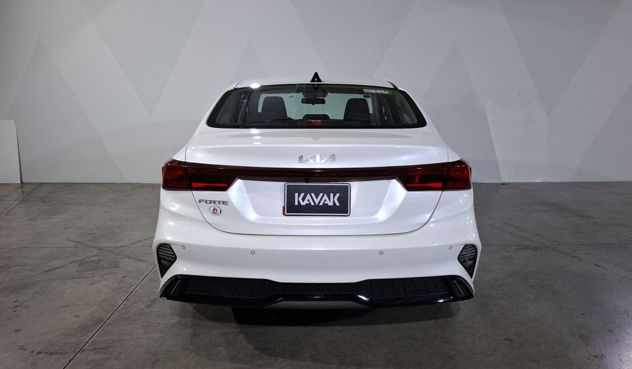Kia Forte 2.0 EX IVT Sedan 2024