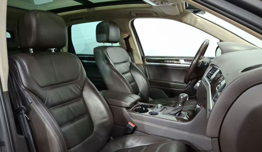 Volkswagen Touareg 3.0 V6 TDI 4WD TIPTRONIC Suv 2013