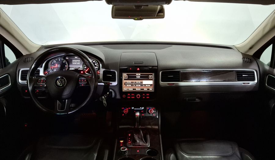 Volkswagen Touareg 3.0 V6 TDI 4WD TIPTRONIC Suv 2013