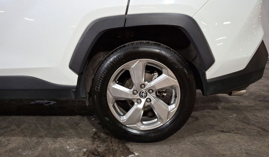 Toyota Rav4 2.5 XLE AUTO Suv 2021