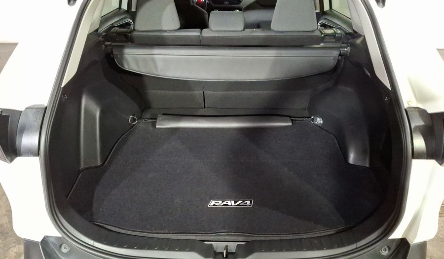 Toyota Rav4 2.5 XLE AUTO Suv 2021