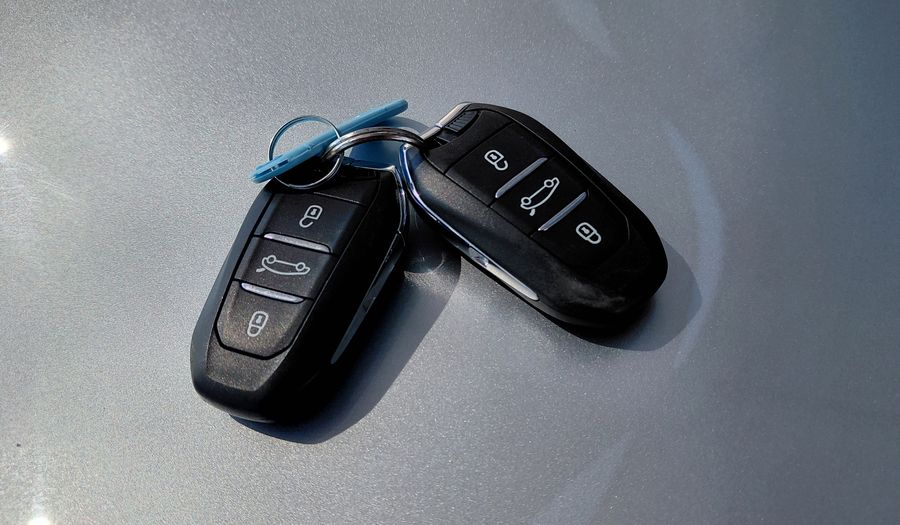 Peugeot 208 1.6L ALLURE Hatchback 2021
