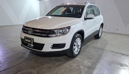 Volkswagen • Tiguan