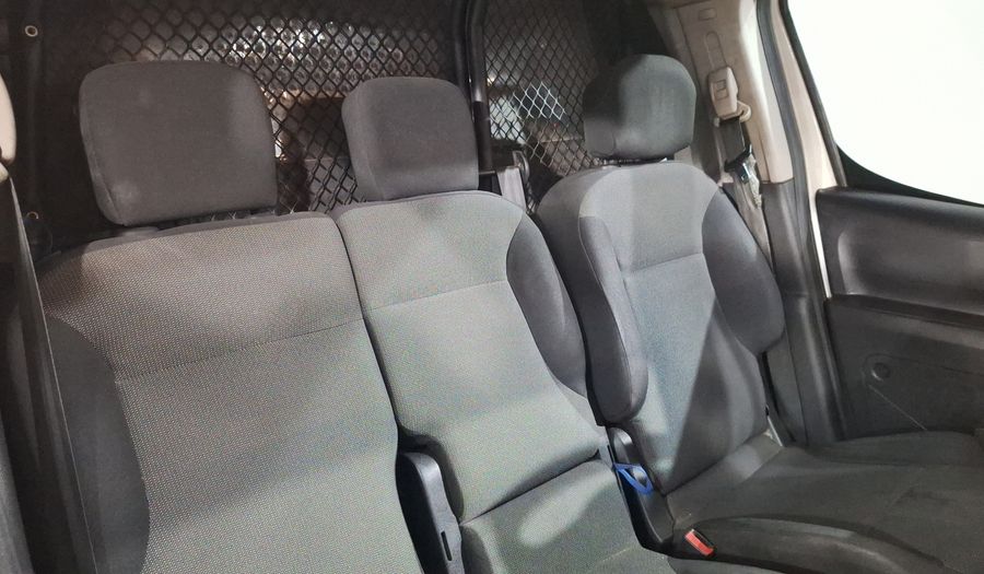 Peugeot Partner 1.6 HDI MAXI DIESEL 5P MT Van 2018