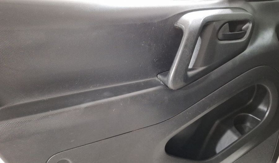 Peugeot Partner 1.6 HDI MAXI DIESEL 5P MT Van 2018
