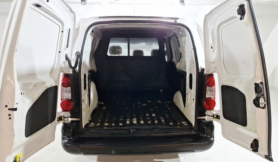 Peugeot Partner 1.6 HDI MAXI DIESEL 5P MT Van 2018