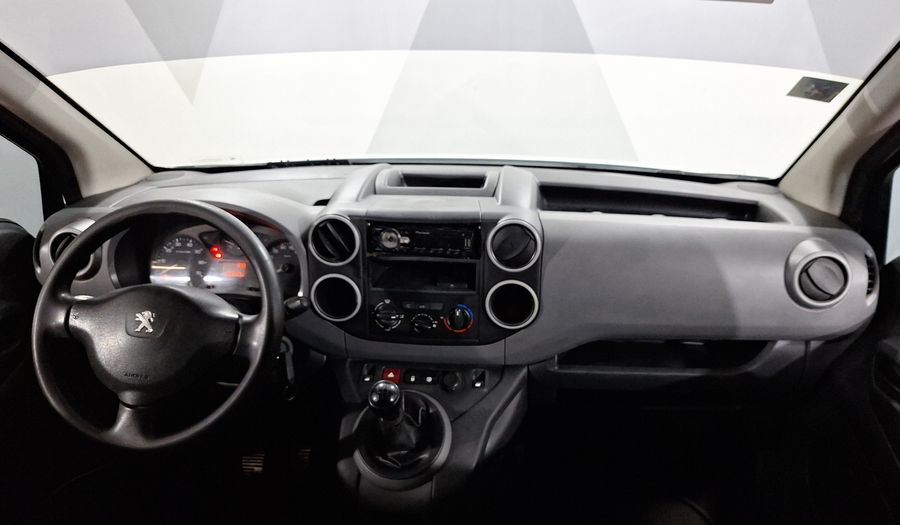 Peugeot Partner 1.6 HDI MAXI DIESEL 5P MT Van 2018