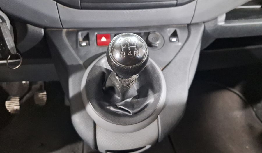 Peugeot Partner 1.6 HDI MAXI DIESEL 5P MT Van 2018