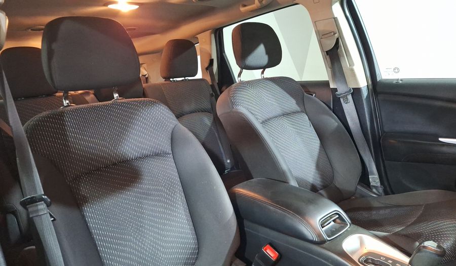 Dodge Journey 2.4 SE 7 PASAJEROS Suv 2017