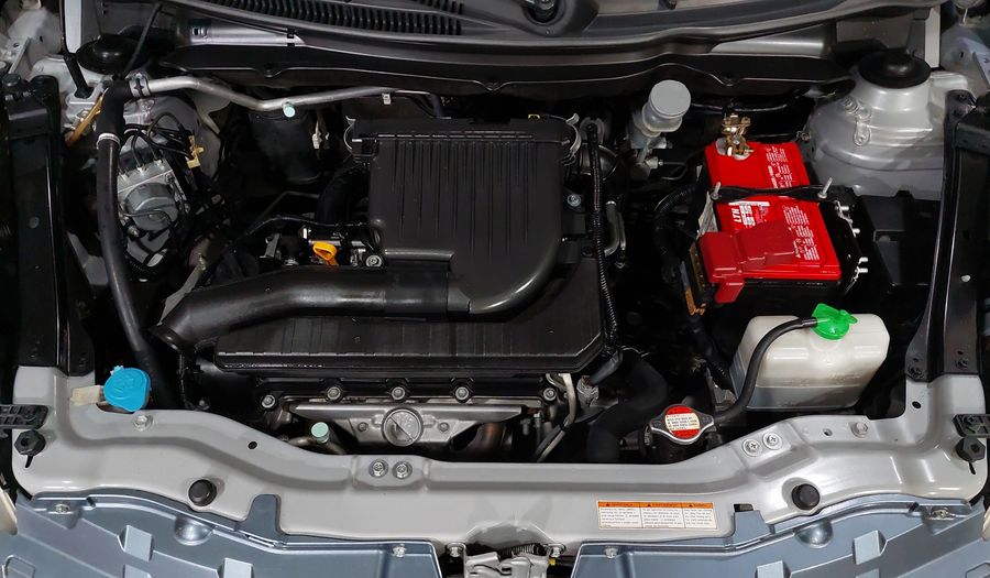 Suzuki Swift 1.4 GLX MT Hatchback 2014